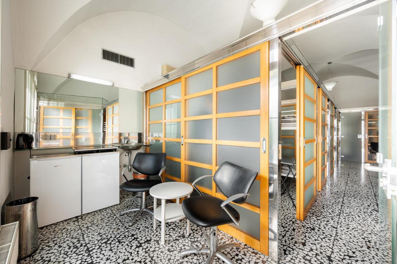 Hostel Hospitality House - H H H 卢布尔雅那 外观 照片
